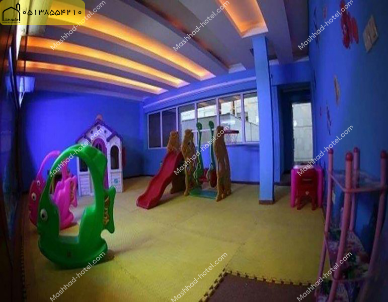 سوئیت چهار تخته رویال با ظرفیت چهار نفر