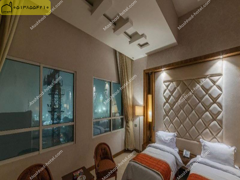 اتاق سه نفره لوکس اختر با ظرفیت سه نفر