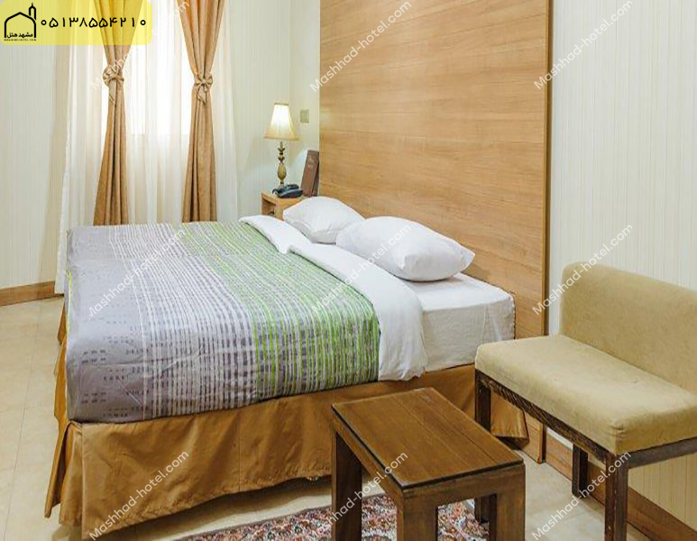 اتاق سه تخته(دوتخت+کاناپه) با ظرفیت سه نفر