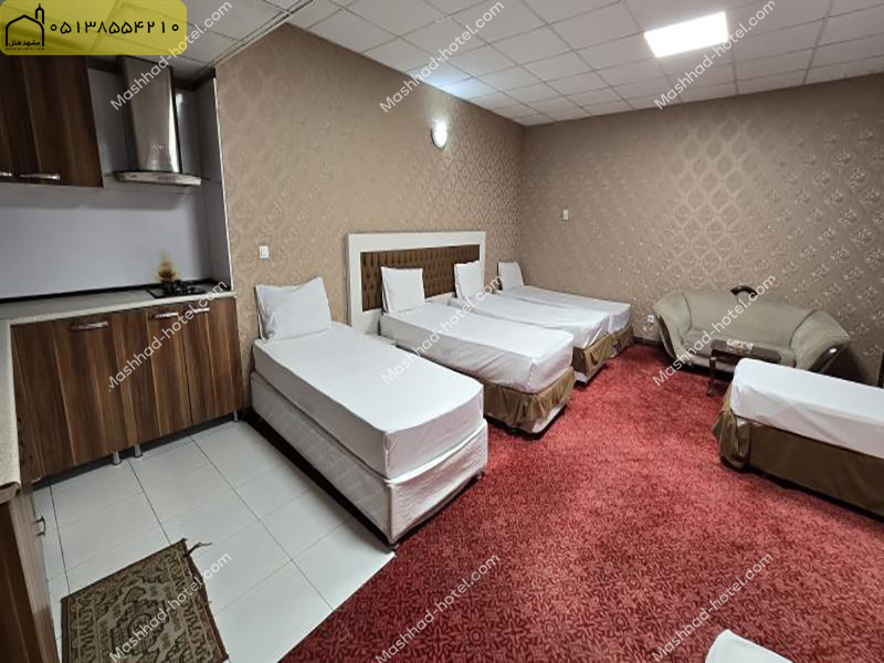 اتاق 5 تخته (1 تخت دبل و 3 تخت سینگل)