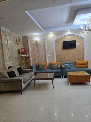 هتل آپارتمان واحدیان مشهد 